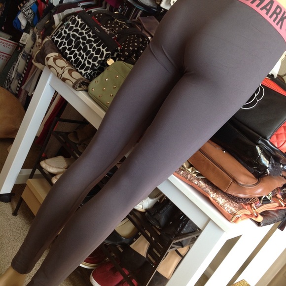 Gray seamless leggings pink logo on waist K020 - Picture 6 of 7